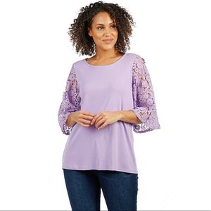 Nwt DIANE GILMAN lace sleeve top